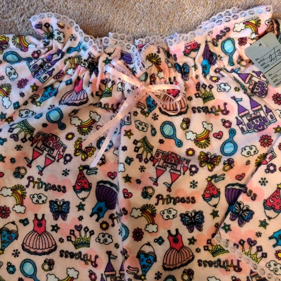 ❤️ PRINCESS Night Shirt Nightie Sz 2/3 - Picture 2 of 7